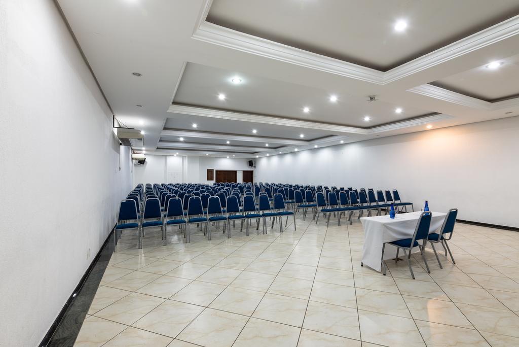Hotel Guarany Águas de Lindóia Kültér fotó